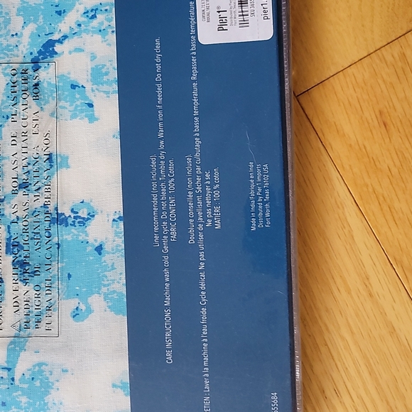 Pier 1 Shower Curtain and 12 Shower Hooks - Picture 9 of 9